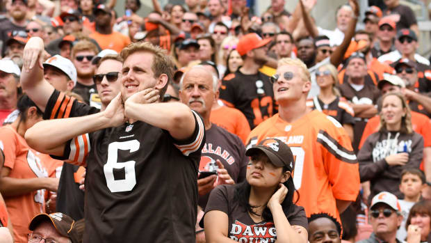 browns-ban-wrong-fan-beer-throwing.jpg